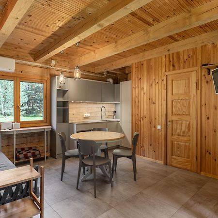 Roze Guest Houses Sklandas Bernāti 외부 사진